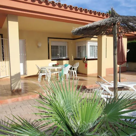 Holiday home Vacaciones Cerca Del Mar: Piscina Privada, Aire Acondicionado Opcional, Mascotas Bienvenidas - Es-184-54 Riumar